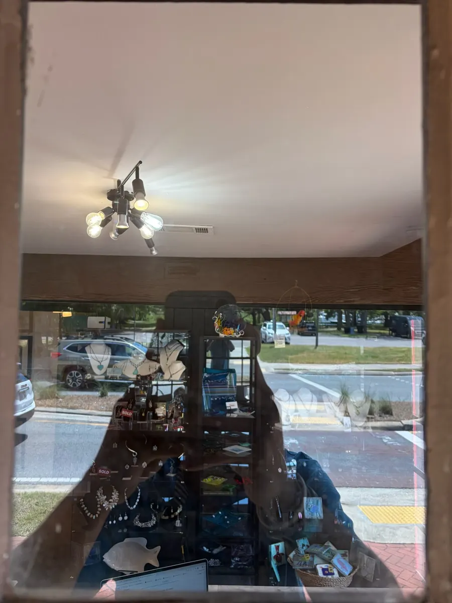After: the same window streak-free following a WAHOO! cleaning